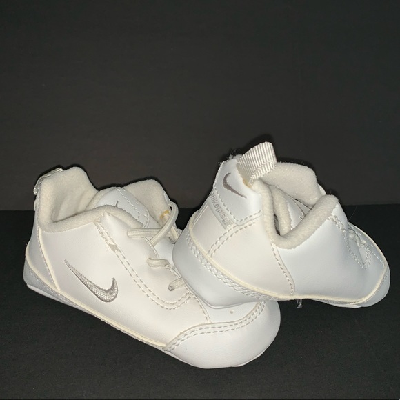 infant tennis shoes